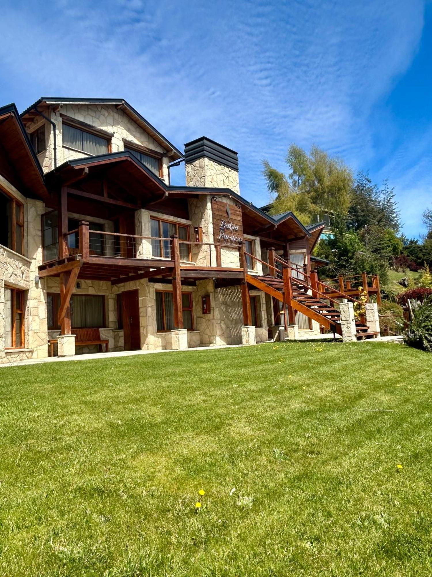 Bahia Paraiso Apart & Suites Сан Карлос де Барилоче Екстериор снимка