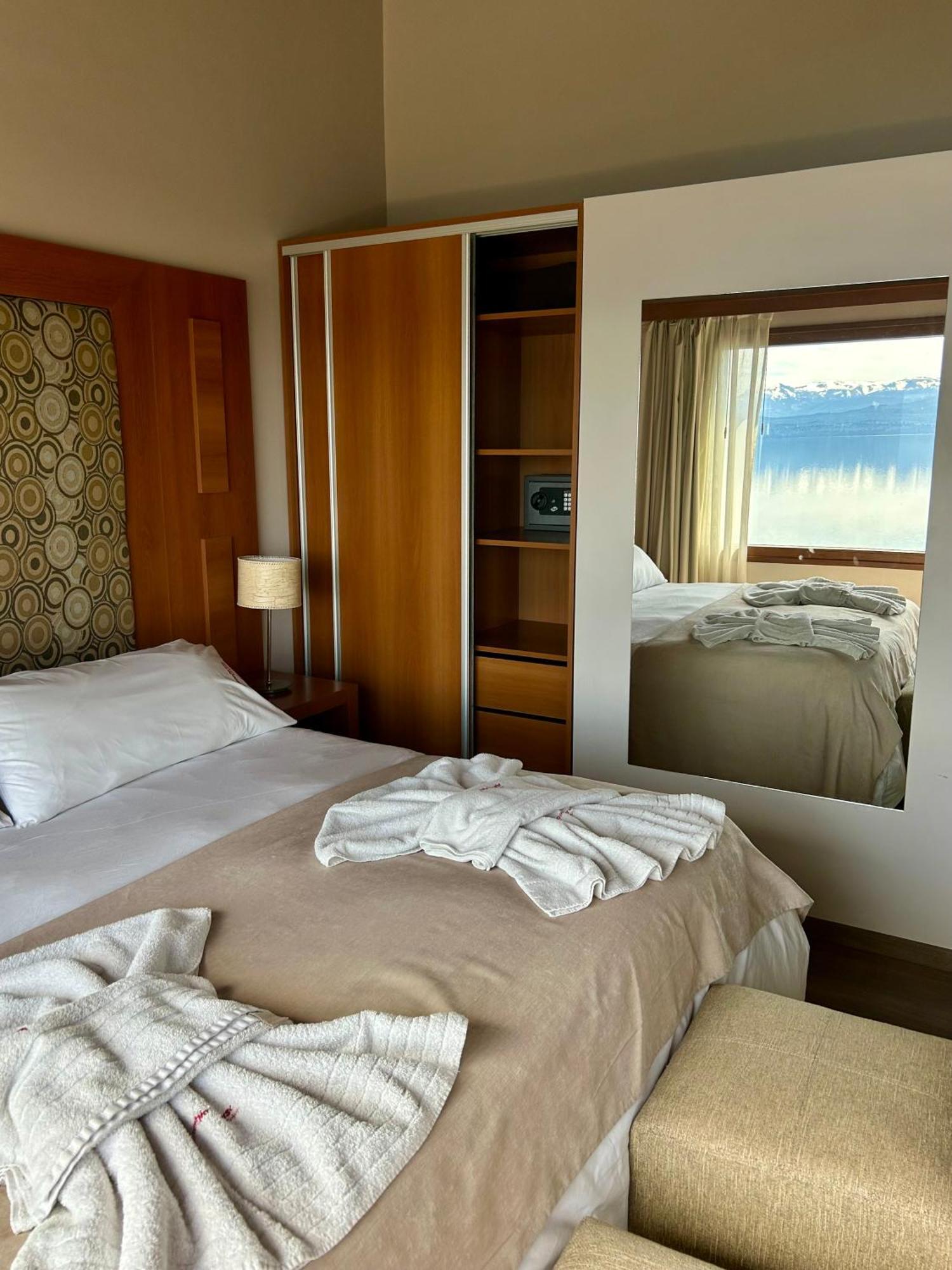 Bahia Paraiso Apart & Suites Сан Карлос де Барилоче Екстериор снимка