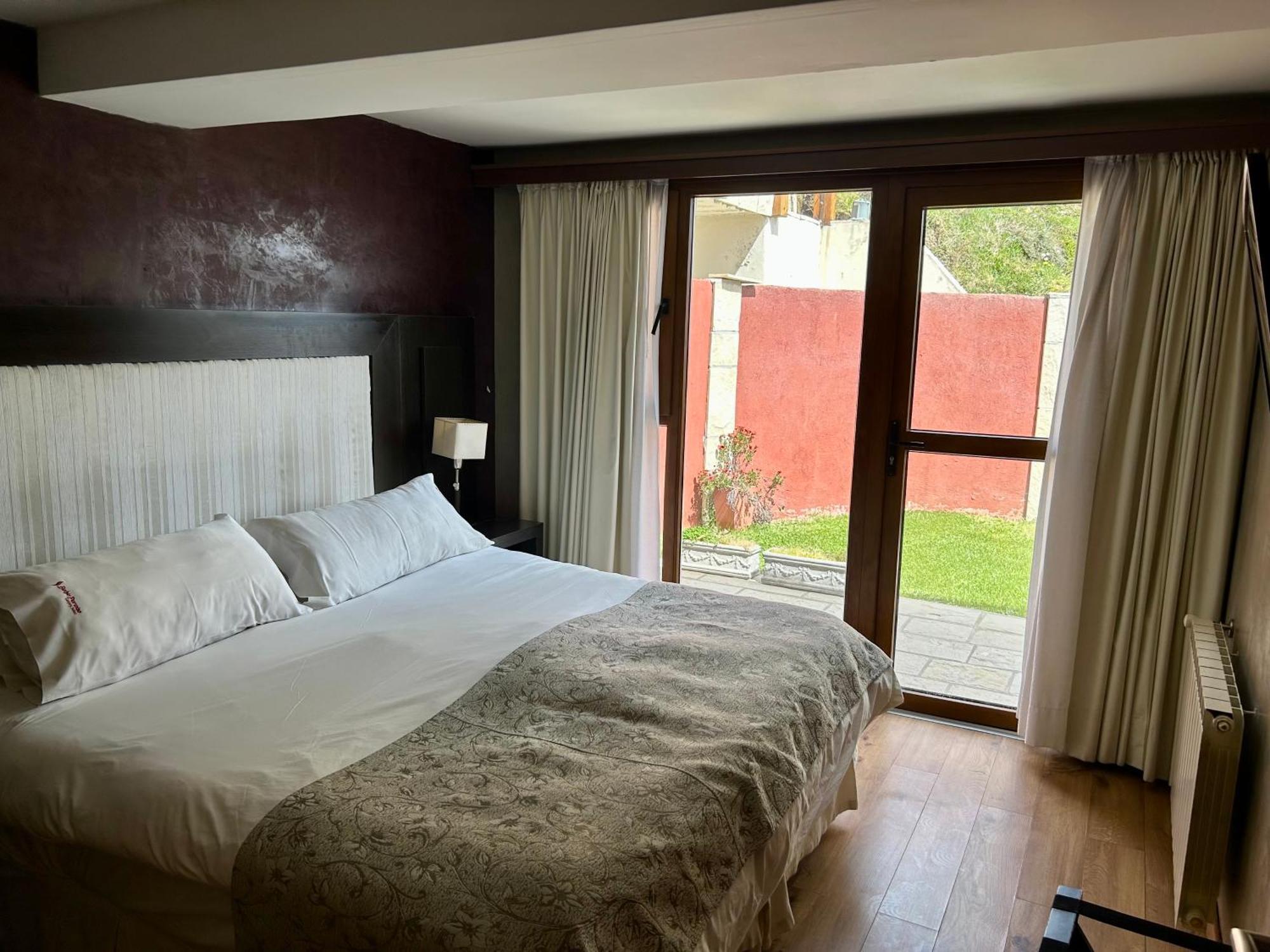 Bahia Paraiso Apart & Suites Сан Карлос де Барилоче Екстериор снимка